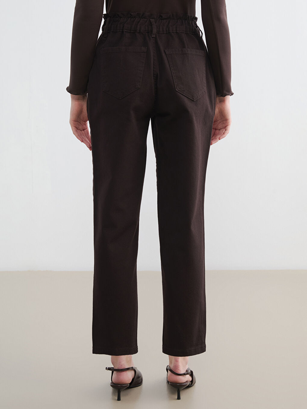 Kahverengi Beli Lastikli Slouchy Fit Kadın Jean Pantolon-7