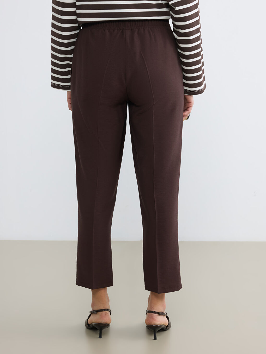 Kahverengi Beli Lastikli Loose Fit Kadın Pantolon-3