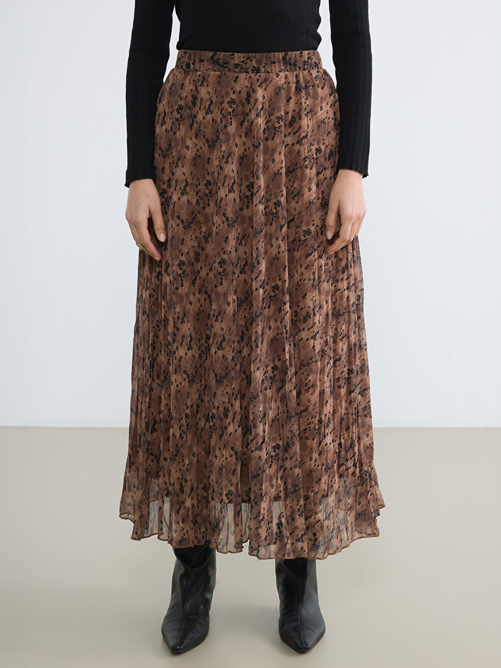 Kahverengi Beli Lastikli Desenli Pileli Etek-1