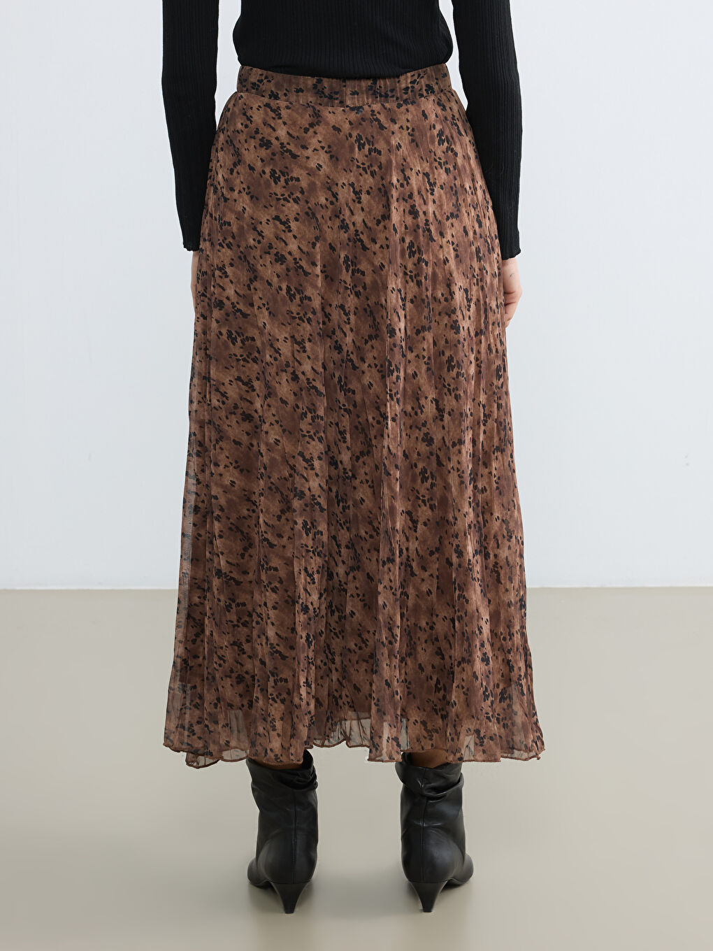 Kahverengi Beli Lastikli Desenli Pileli Etek-3