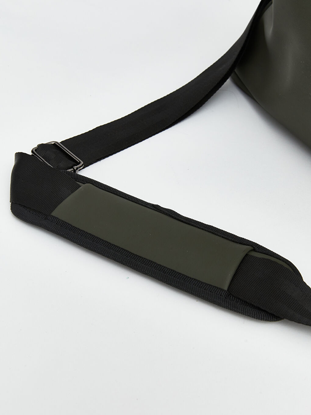 Haki Fermuarlı Erkek Seyahat Çantası-3