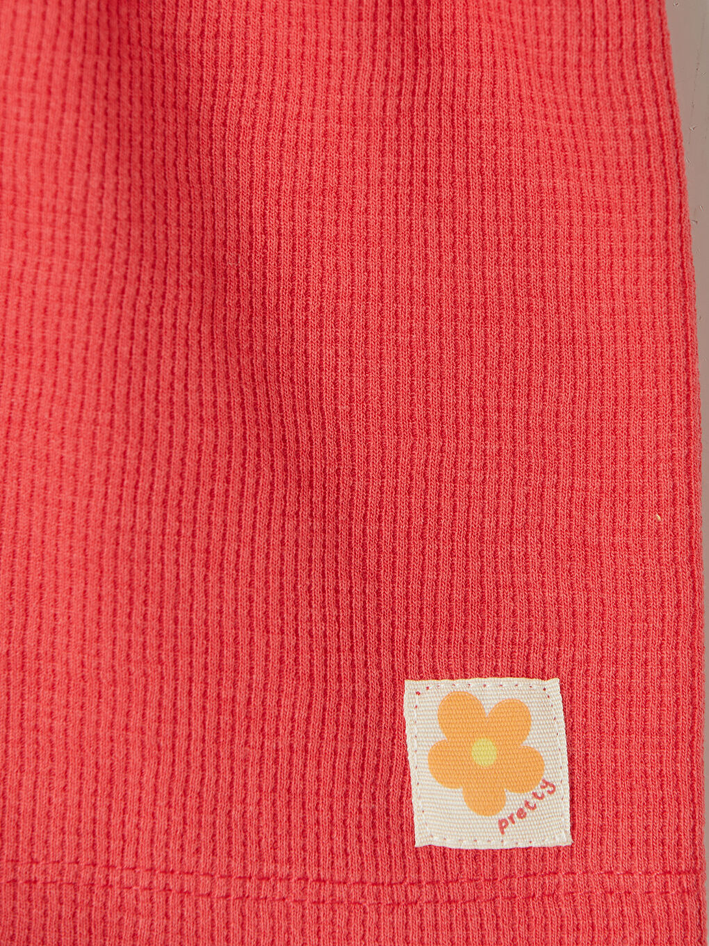 Kırmızı Beli Lastikli Dokulu Kız Çocuk Şort-2