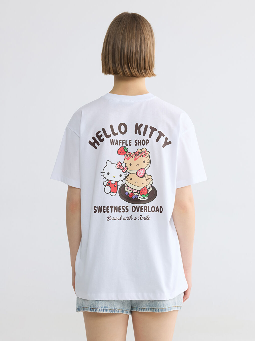 მრგვალი საყელო Hello Kitty ნაბეჭდი ქალის მაისური-3