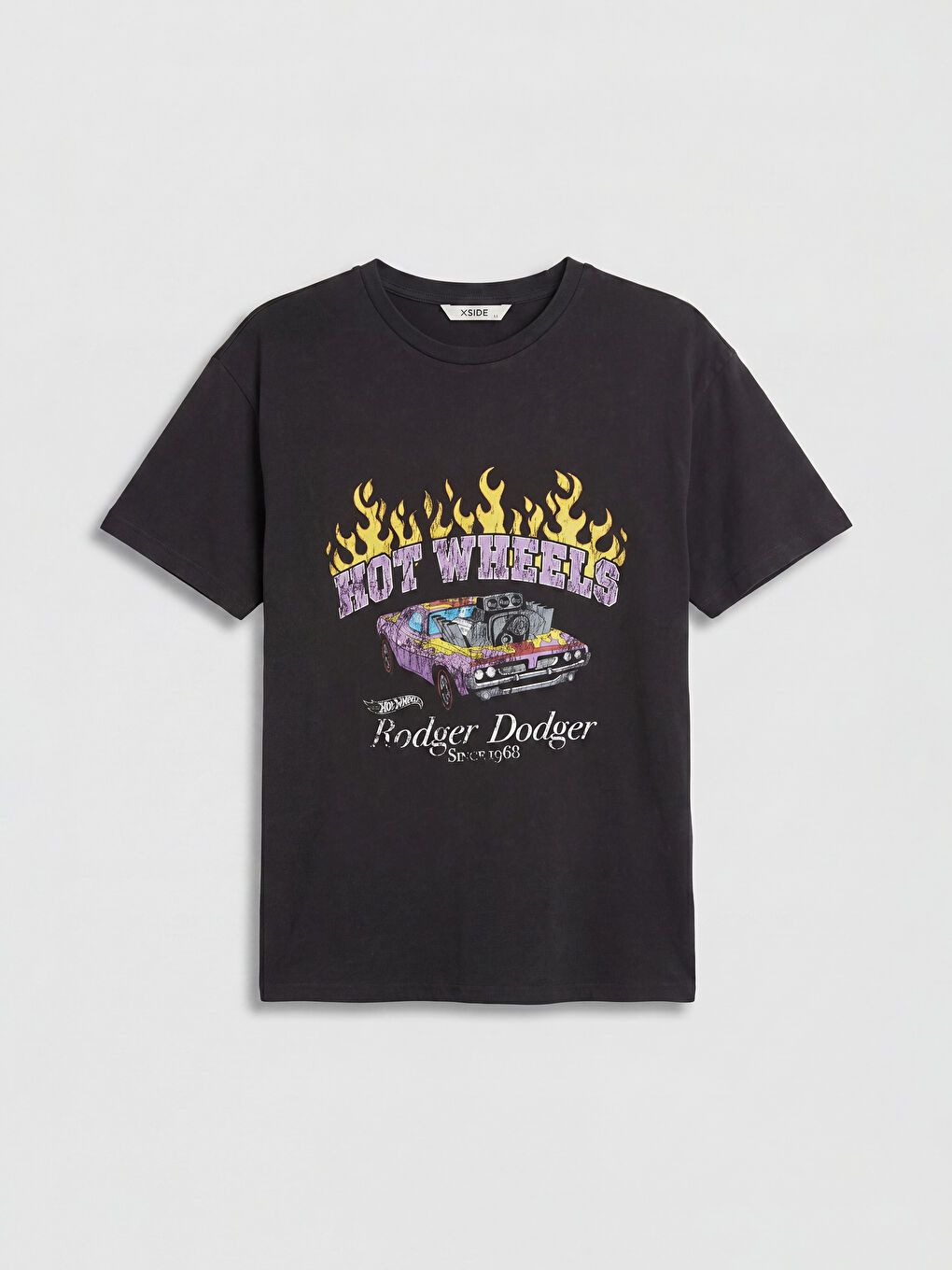 Antrasit Hot Wheels Baskılı Kadın Tişört