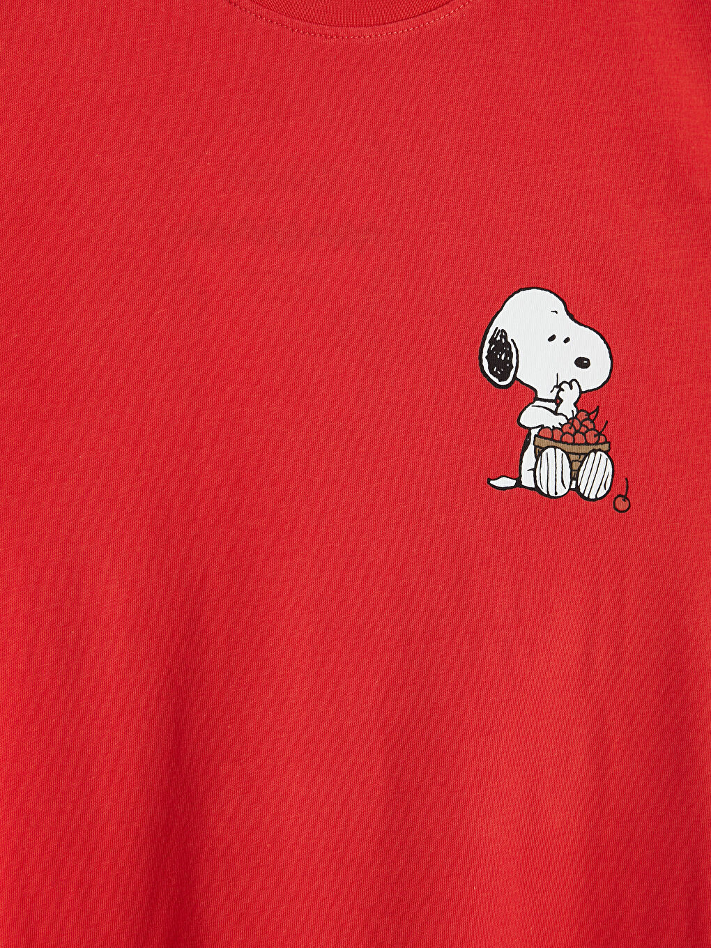 Kırmızı Bisiklet Yaka Snoopy Baskılı Kadın Tişört-3
