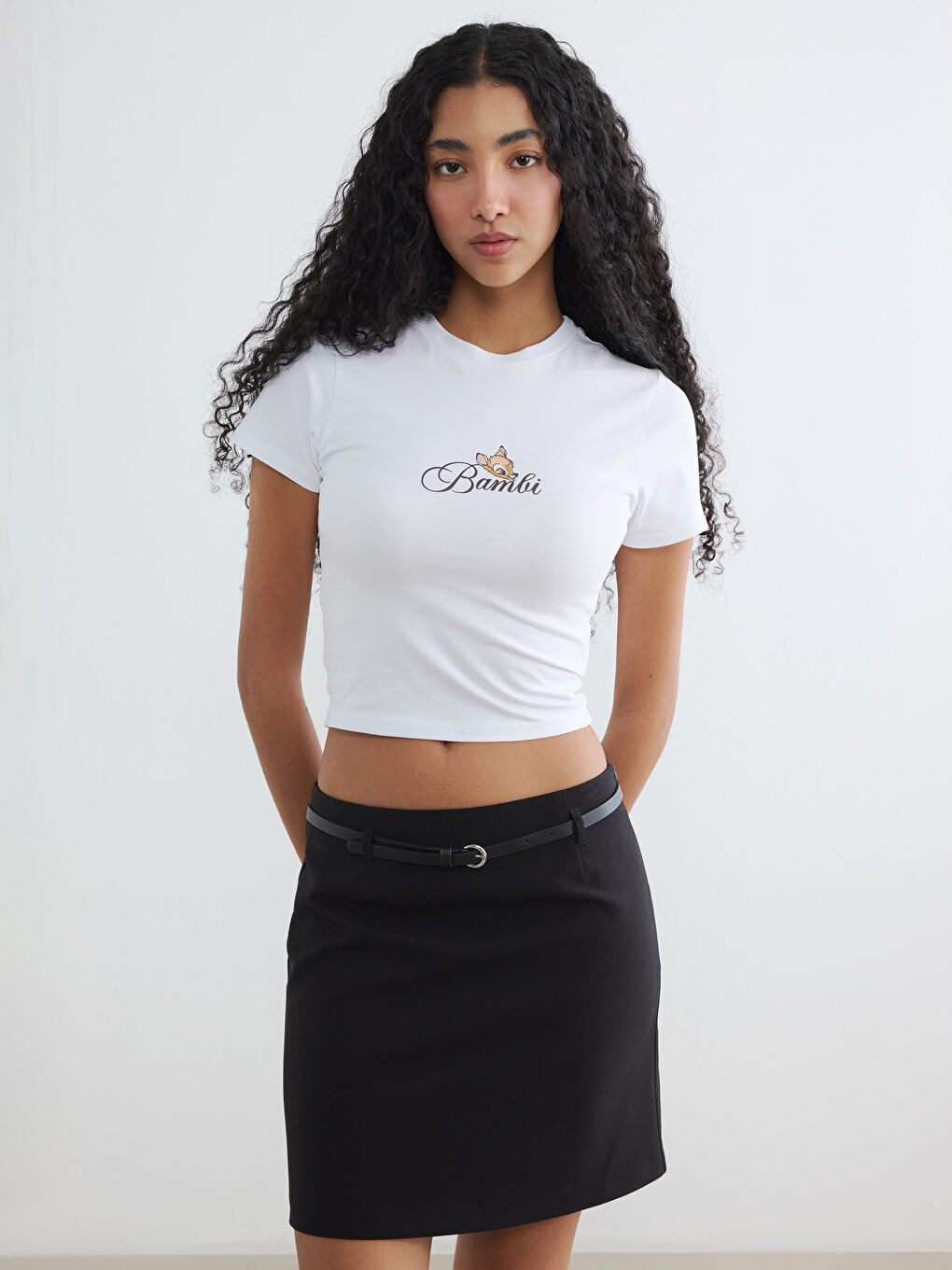Beyaz Bisiklet Yaka Bambi Baskılı Kadın Crop