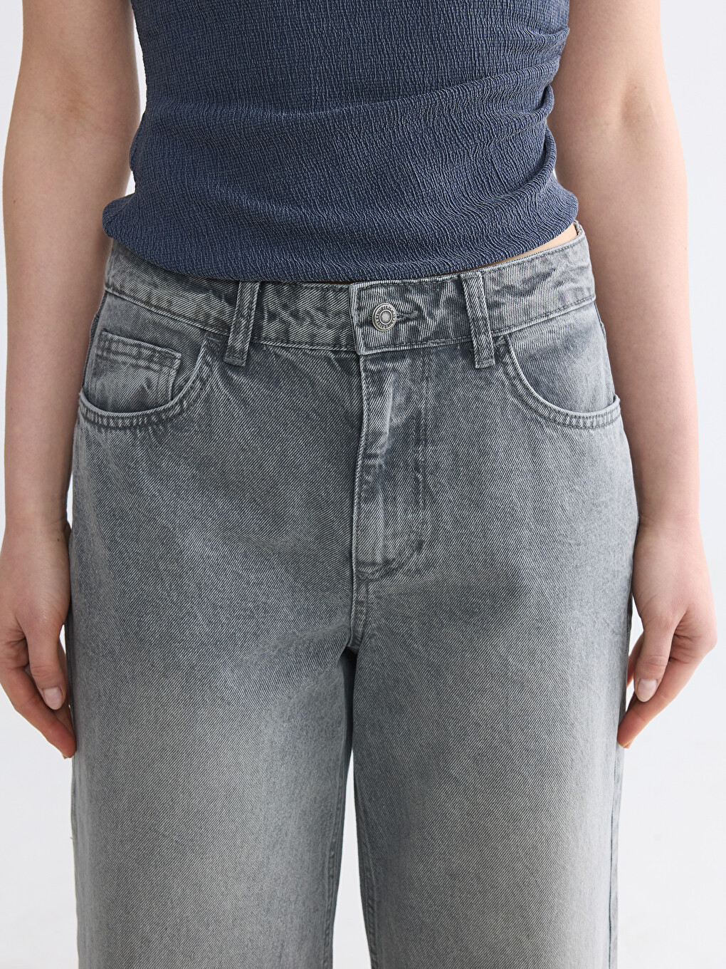 Gri Straight Fit Kadın Jean Pantolon-2