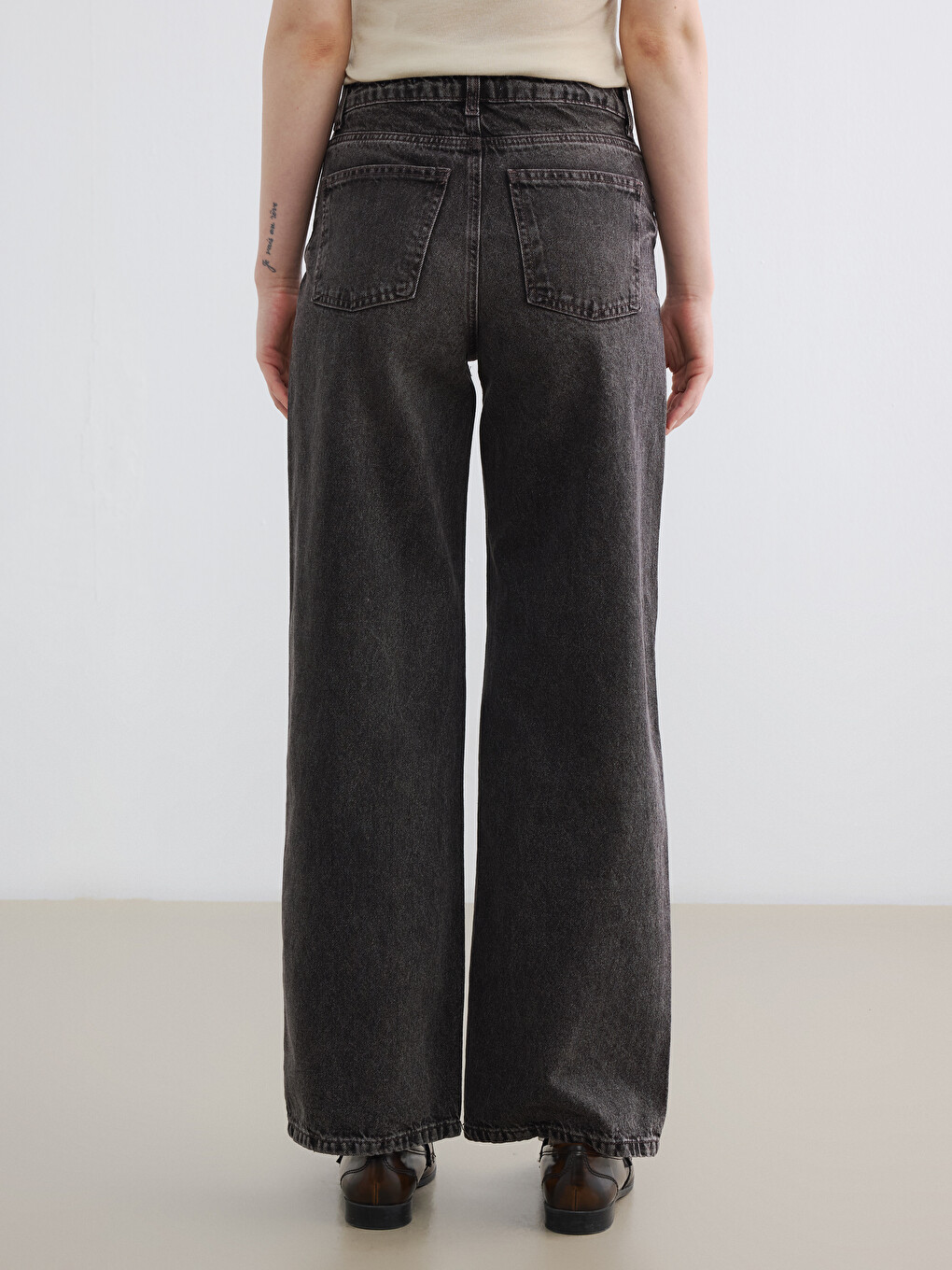 Siyah Yüksek Bel Straight Fit Kadın Jean Pantolon-3