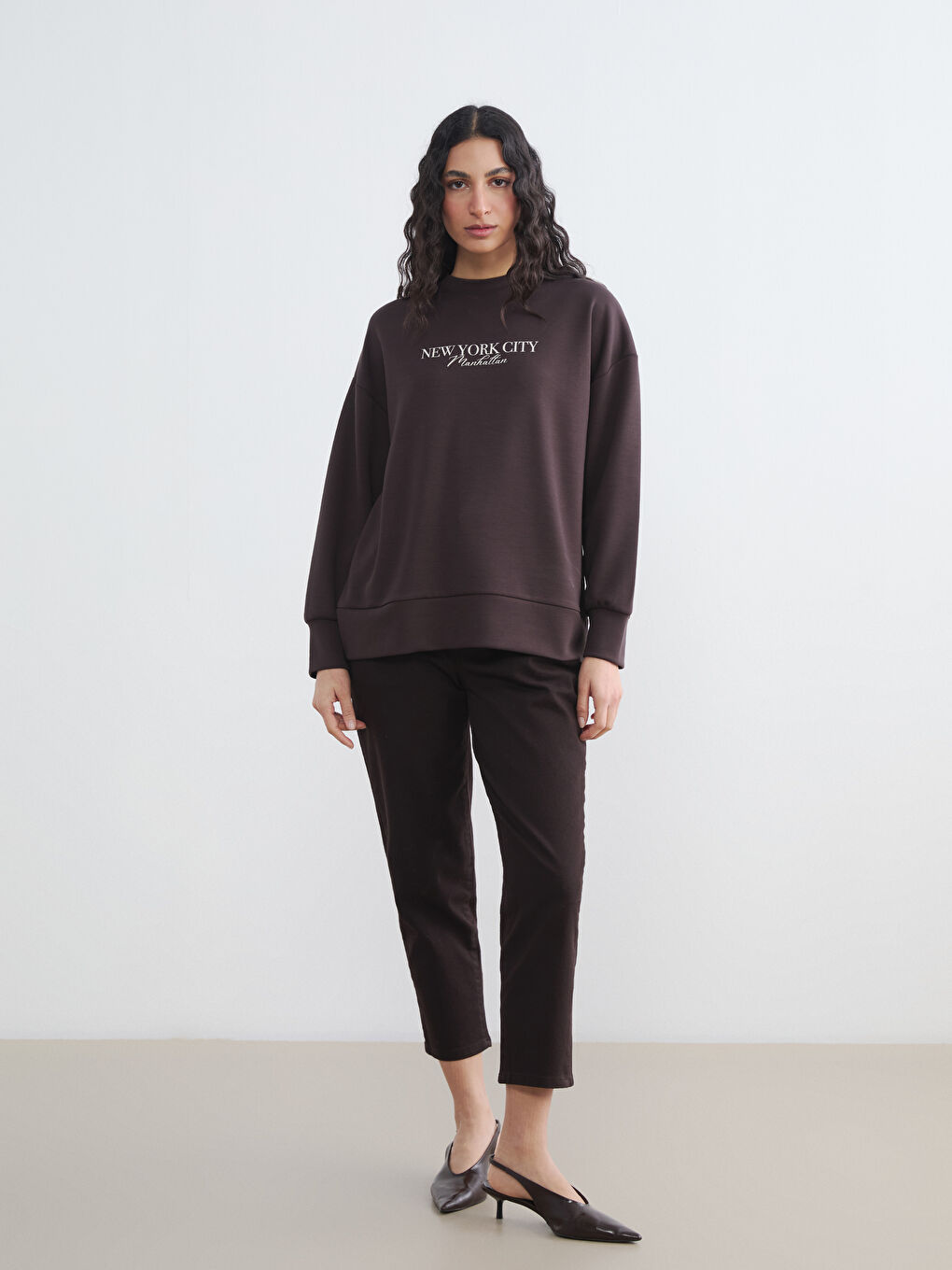 Kahverengi Bisiklet Yaka NYC Baskılı Kadın Sweatshirt Tunik-1