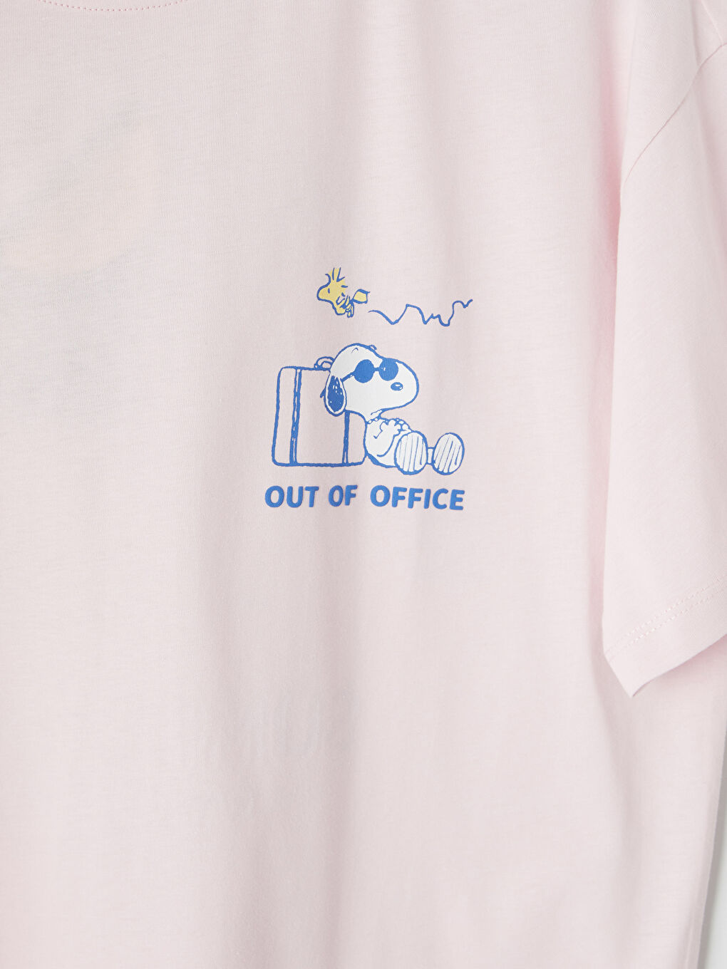 Pembe Bisiklet Yaka Snoopy Baskılı Kadın Tişört-2