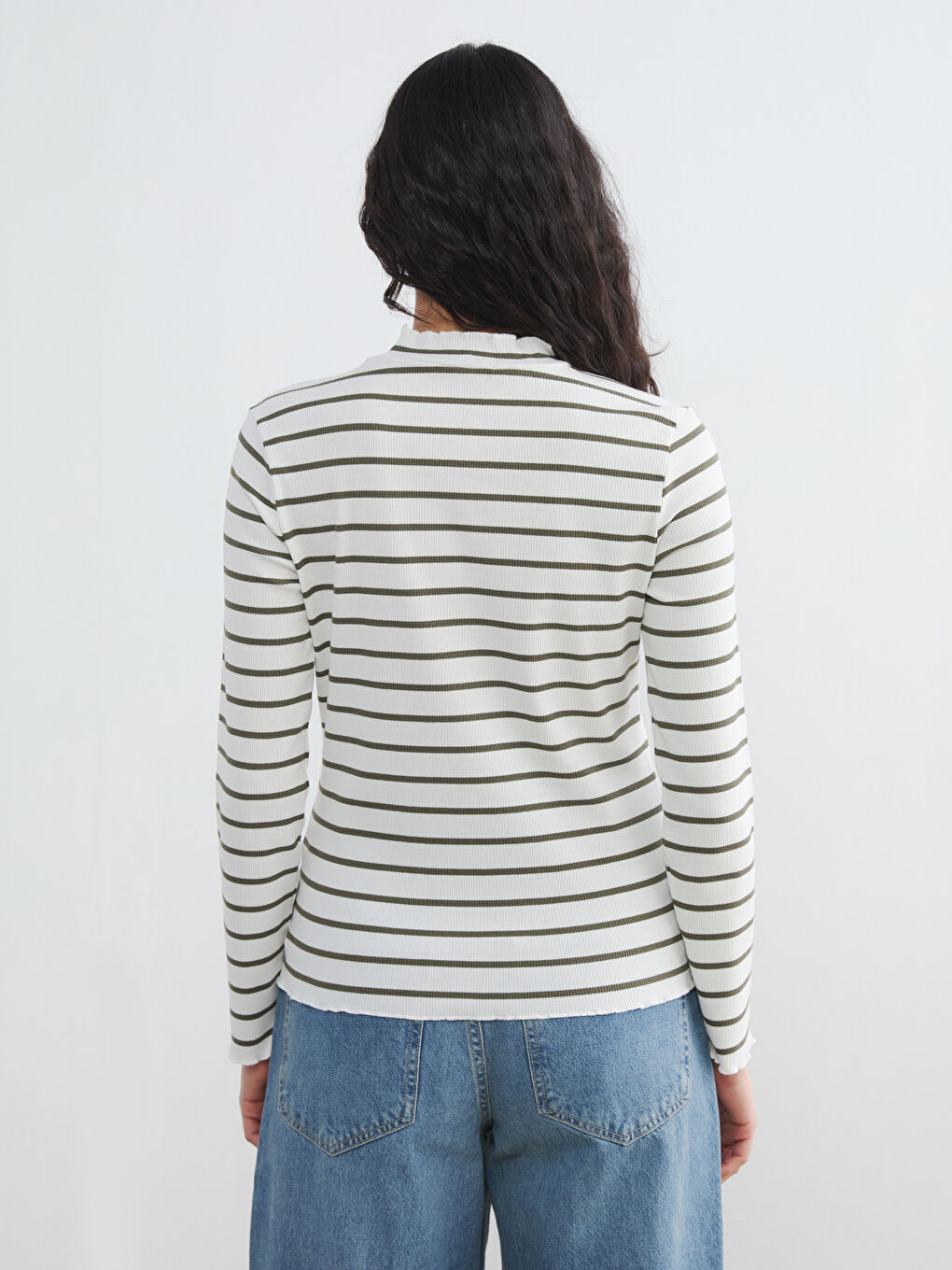 Yeşil Fırfırlı Dik Yaka Çizgili Kadın Body-3