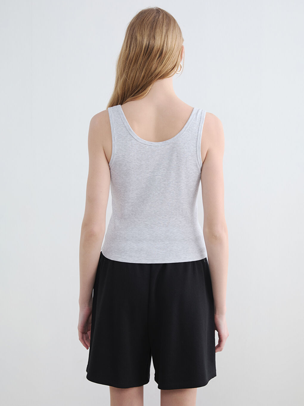 Gri U Yaka NYC Nakışlı Kadın Atlet-3