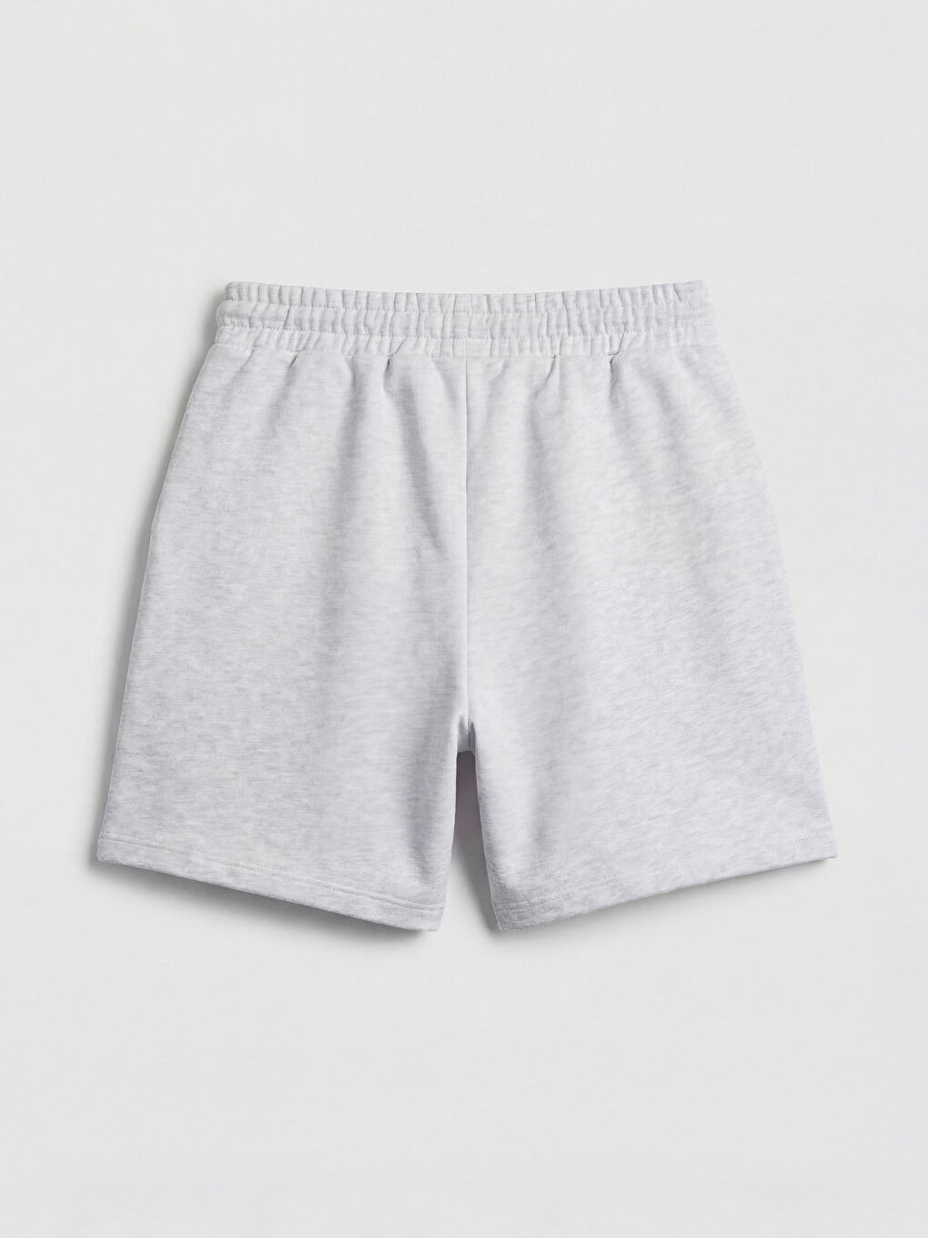 Gri Beli Lastikli Kadın Şort-1