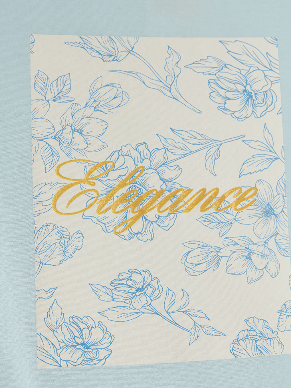 تي شيرت نسائي مطبوع بياقة دائرية-6