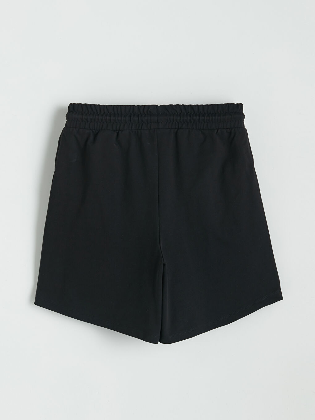 Siyah Beli Lastikli Kadın Şort-2