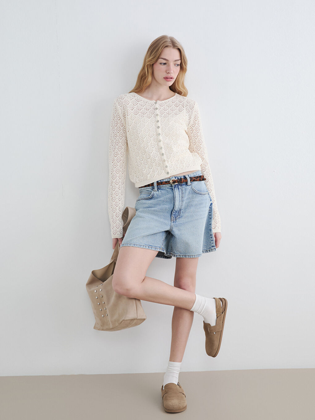 Beyaz Bisiklet Yaka Ajurlu Kadın Triko Hırka-2