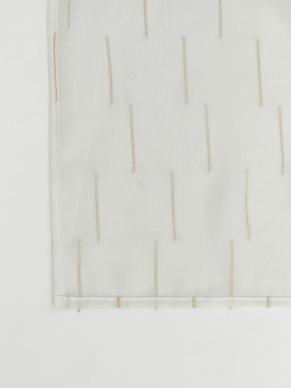 Beyaz Desenli Masa Örtüsü 150x200 cm-2