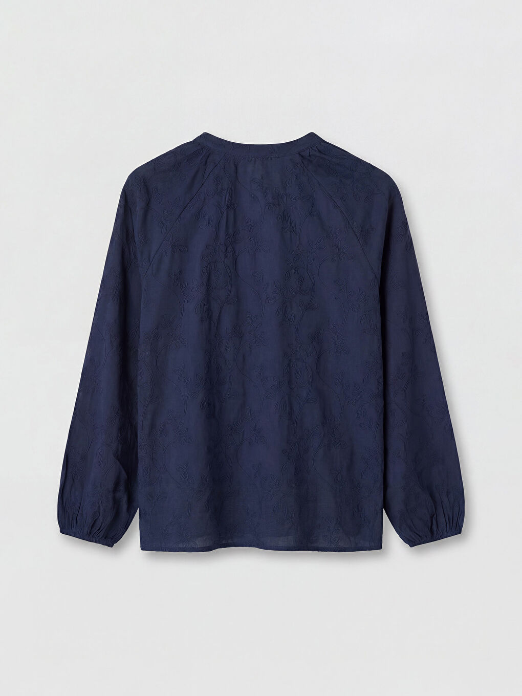 Lacivert Bağlamalı Yaka Nakışlı Bluz-1