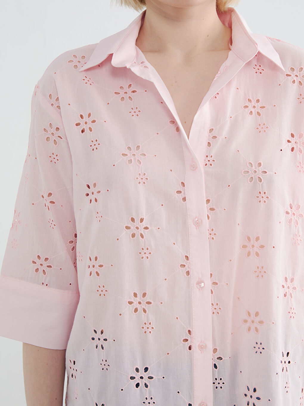 Rupičasta prevelika ženska košulja-2