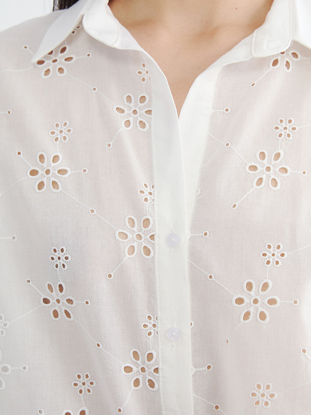 Ekru Ajurlu Oversize Kadın Gömlek-2