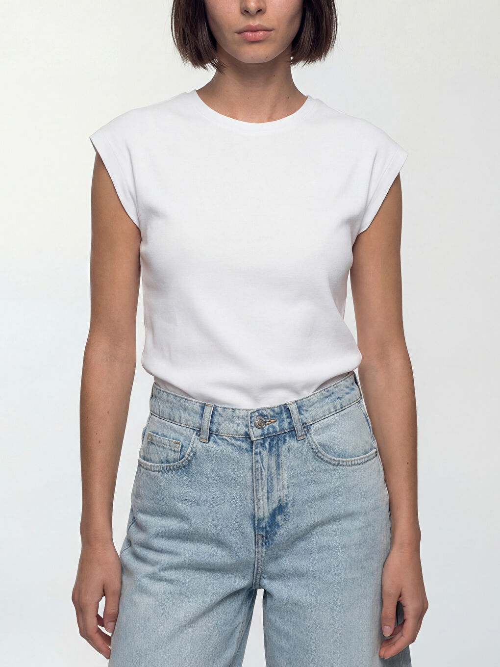 Beyaz Bisiklet Yaka Kadın Crop-2