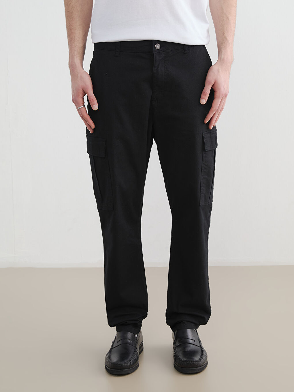 Slim Fit Men's Gabardine Cargo Trousers-1