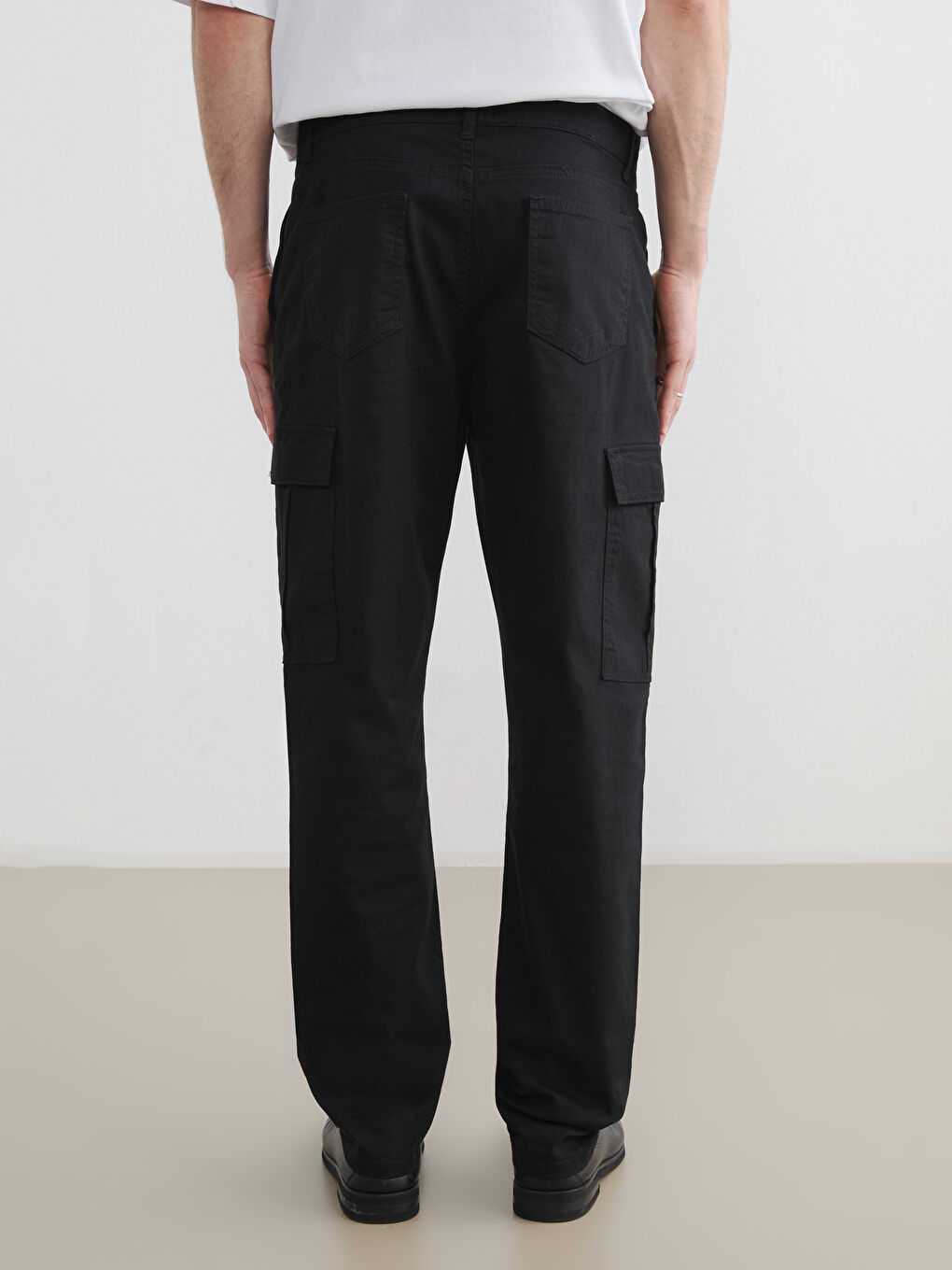 Slim Fit Men's Gabardine Cargo Trousers-3