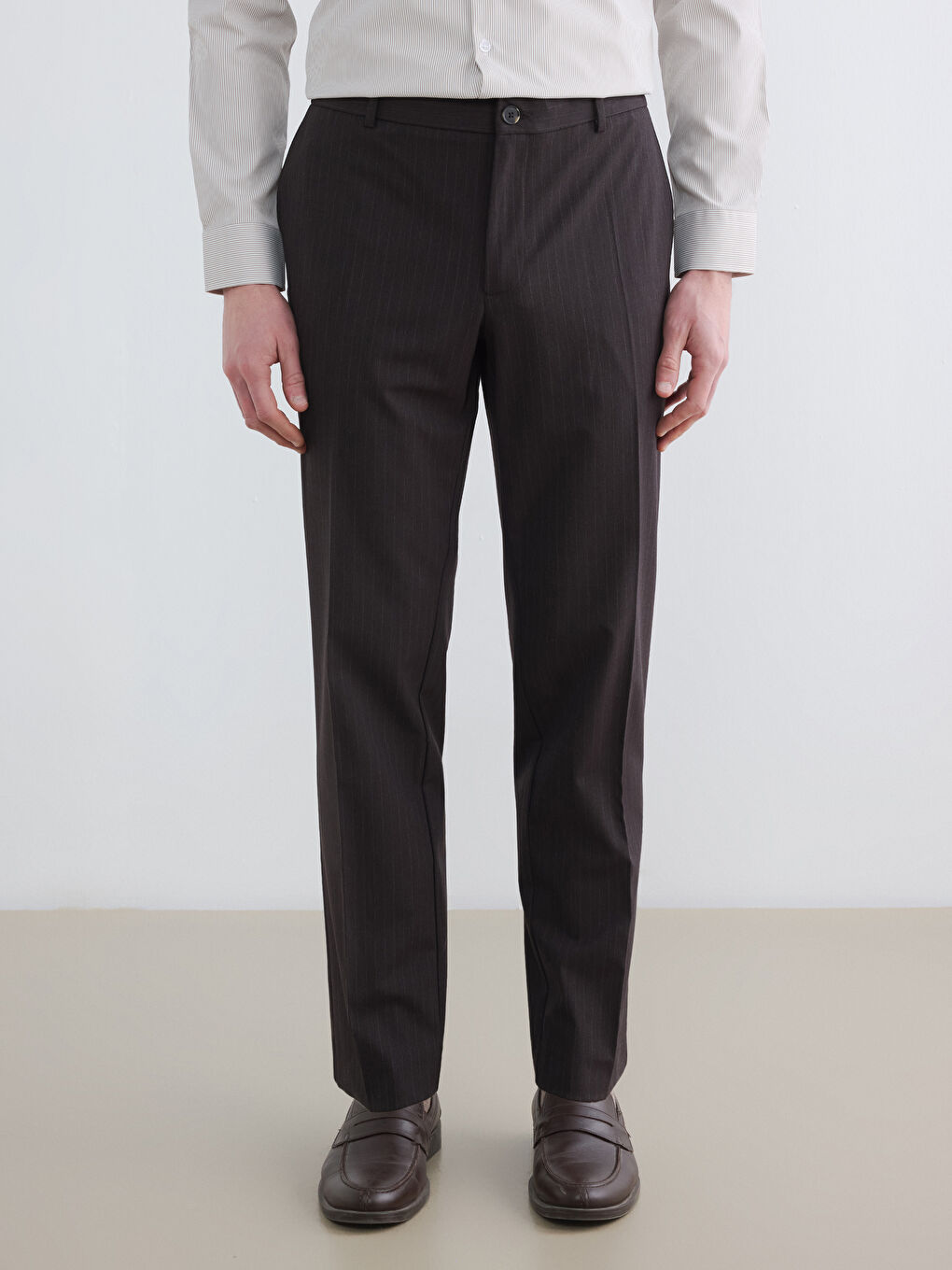 Standard Fit Pleated Men's Fabric Trousers-1