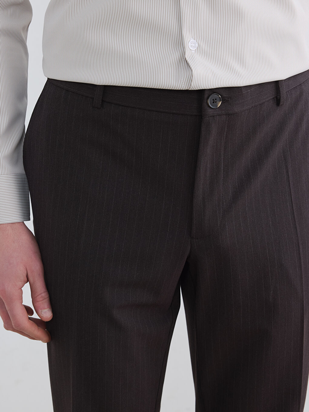 Standard Fit Pleated Men's Fabric Trousers-2