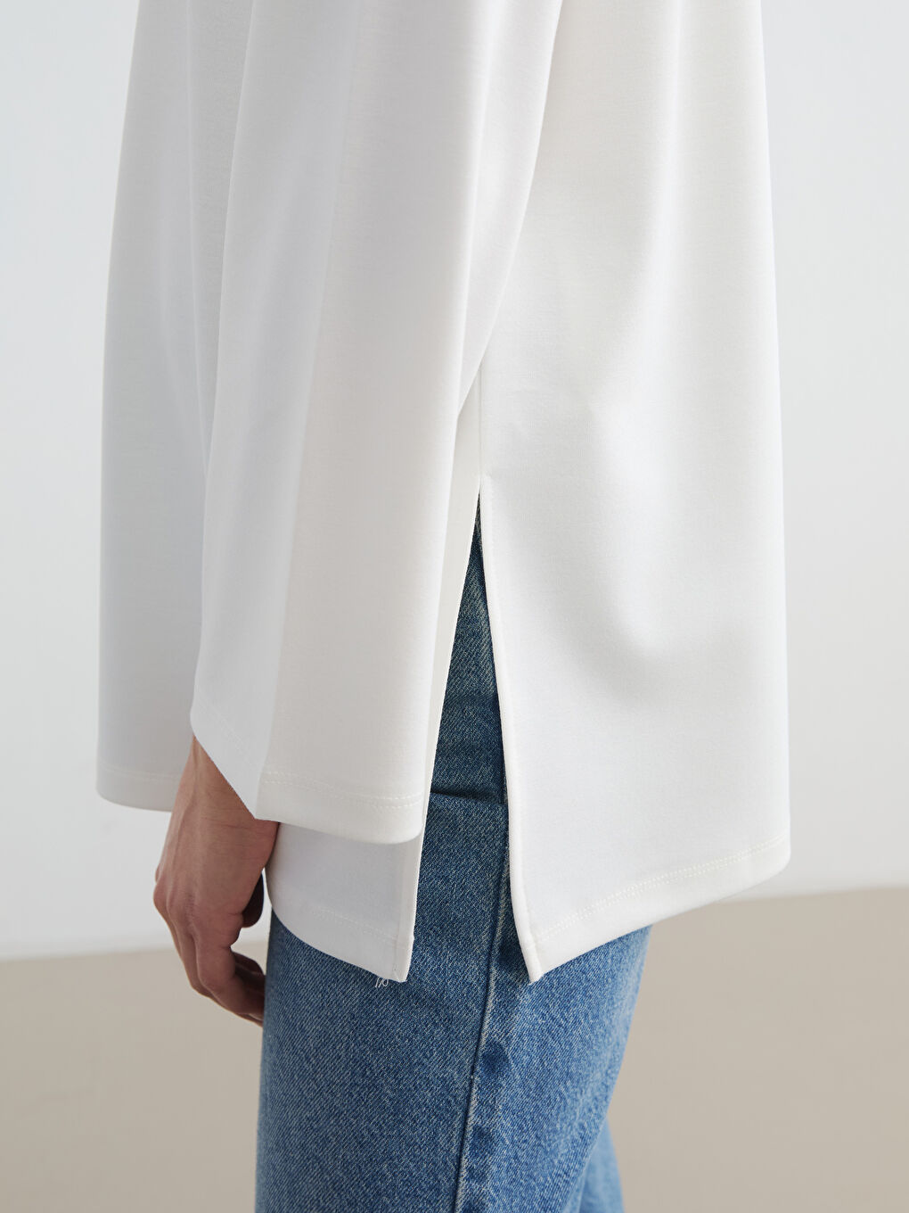 Ekru Bisiklet Yaka Soft Touch Kadın Sweatshirt Tunik-2