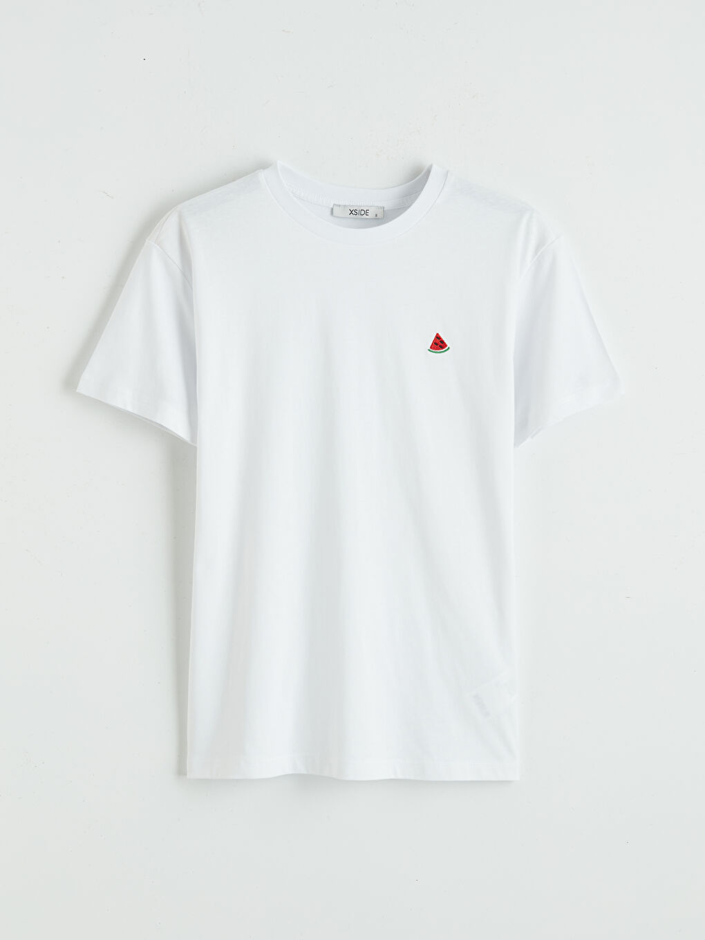 Beyaz Bisiklet Yaka Nakışlı Kadın Tişört-3