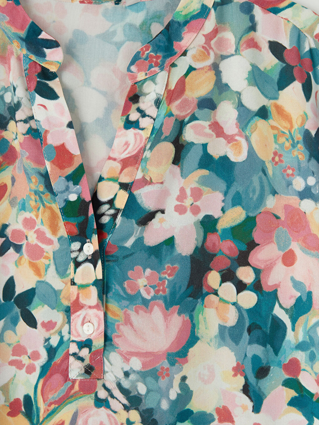 Karışık Kaçık Yaka Çiçekli Bluz-2