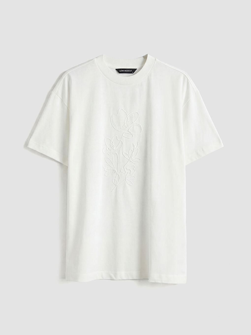 Ekru Bisiklet Yaka Nakışlı Kadın Tişört