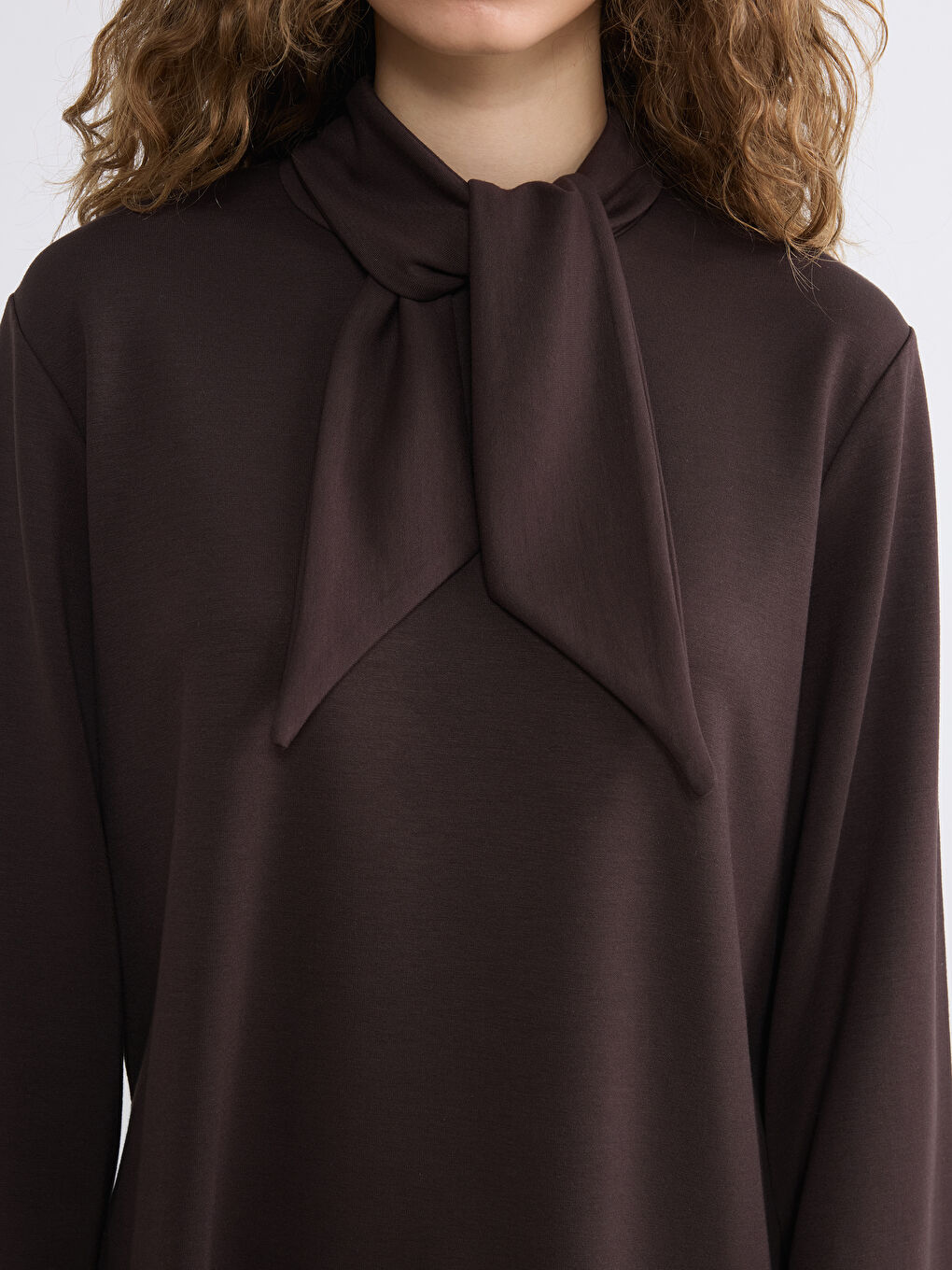 Kahverengi Fular Yaka Kadın Tunik-2