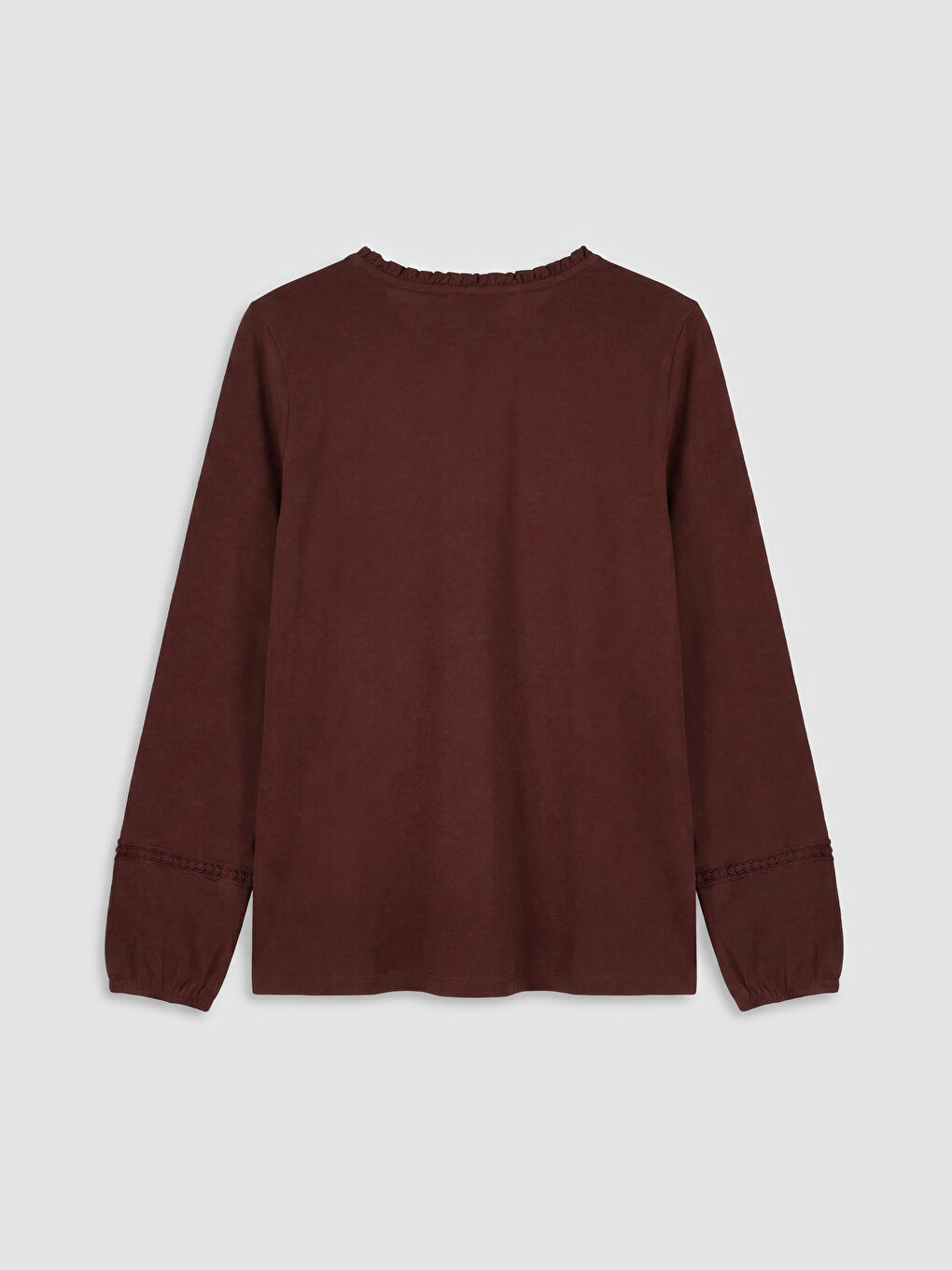 Kahverengi Kaçık Yaka Nakışlı Bluz-1