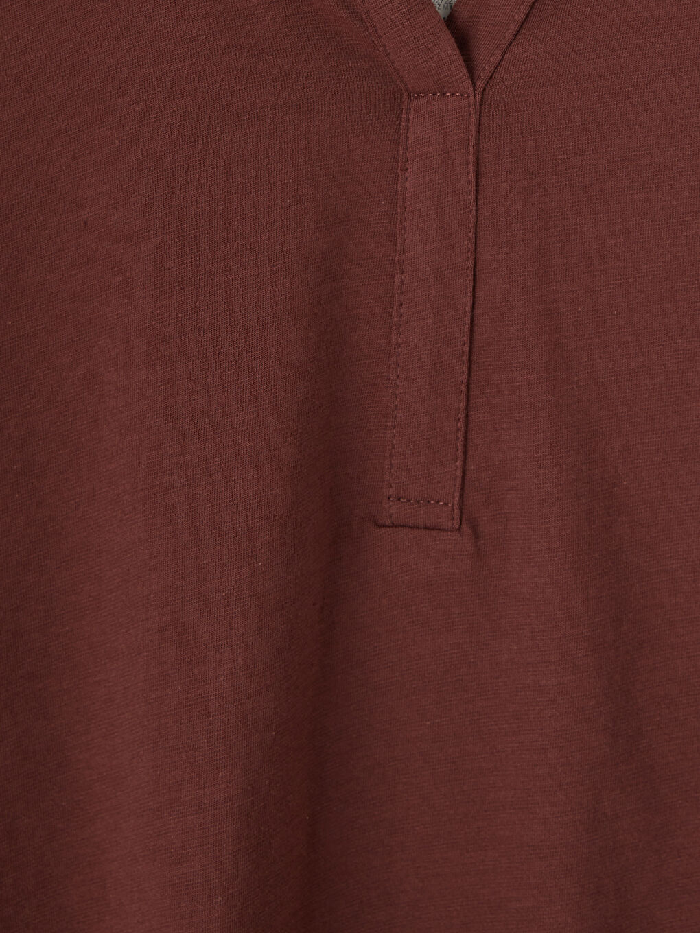 Kahverengi Kaçık Yaka Nakışlı Bluz-2