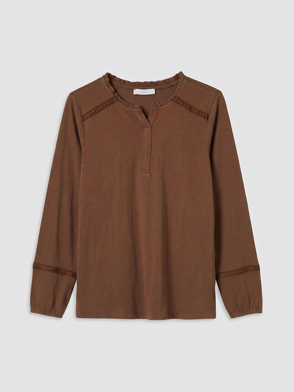 Kahverengi Kaçık Yaka Nakışlı Bluz