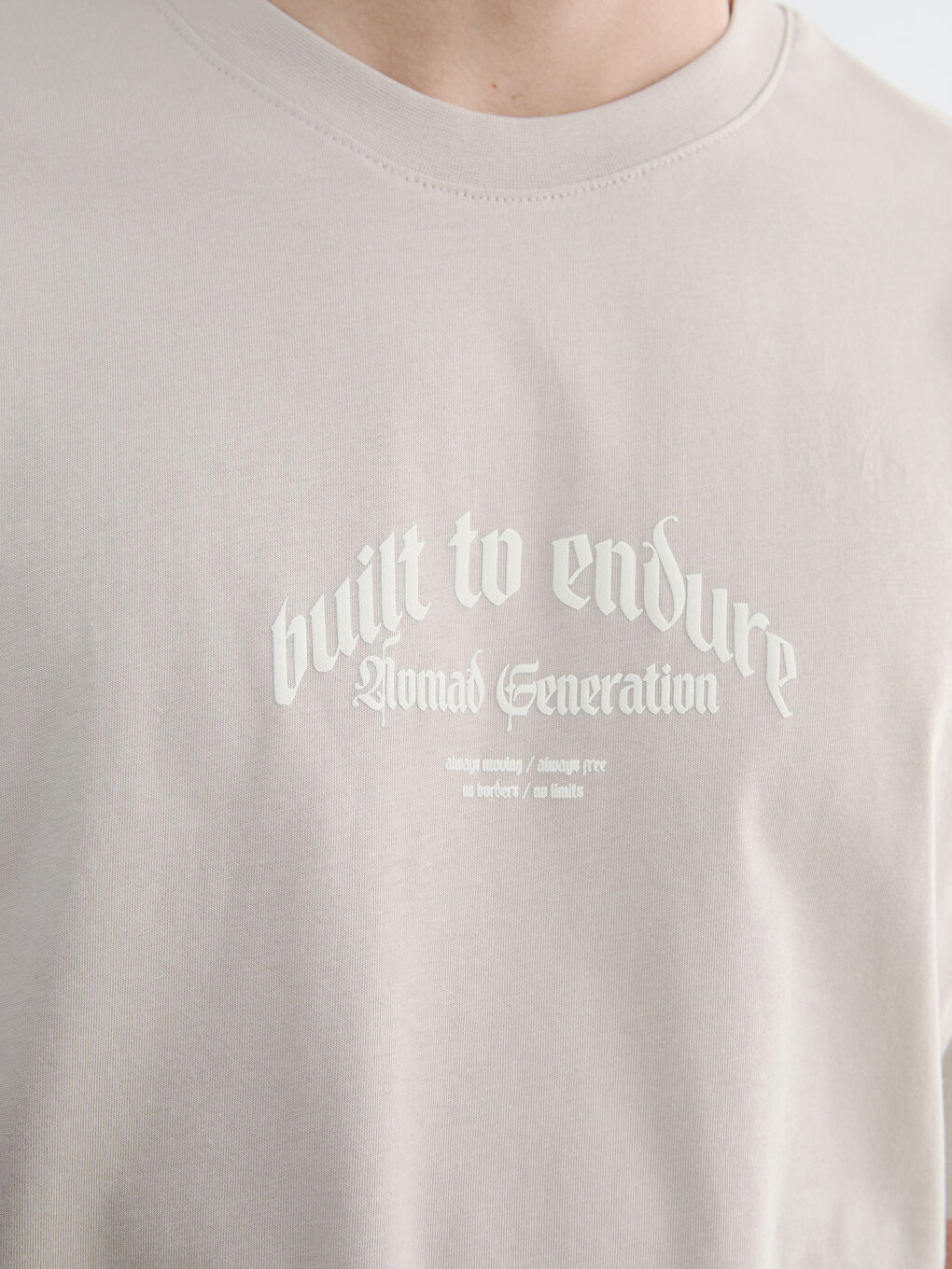 Bej Bisiklet Yaka Baskılı Erkek Tişört-2