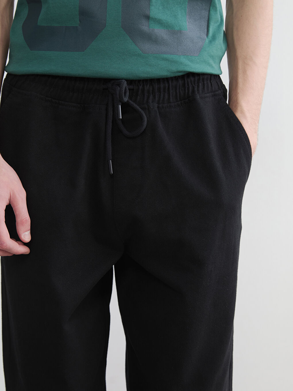 Siyah Standart Kalıp Gabardin Erkek Jogger Pantolon-1