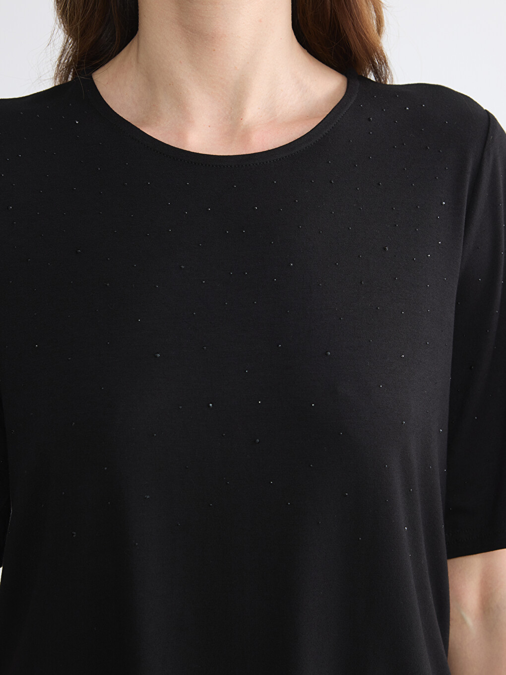 Bluza sa okruglim izrezom ukrašena cirkonima-4