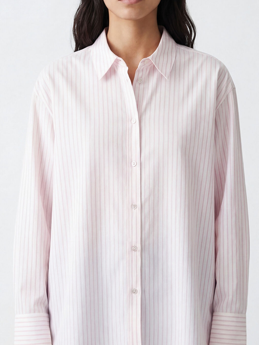 Prugasta prevelika ženska košulja od poplina-2