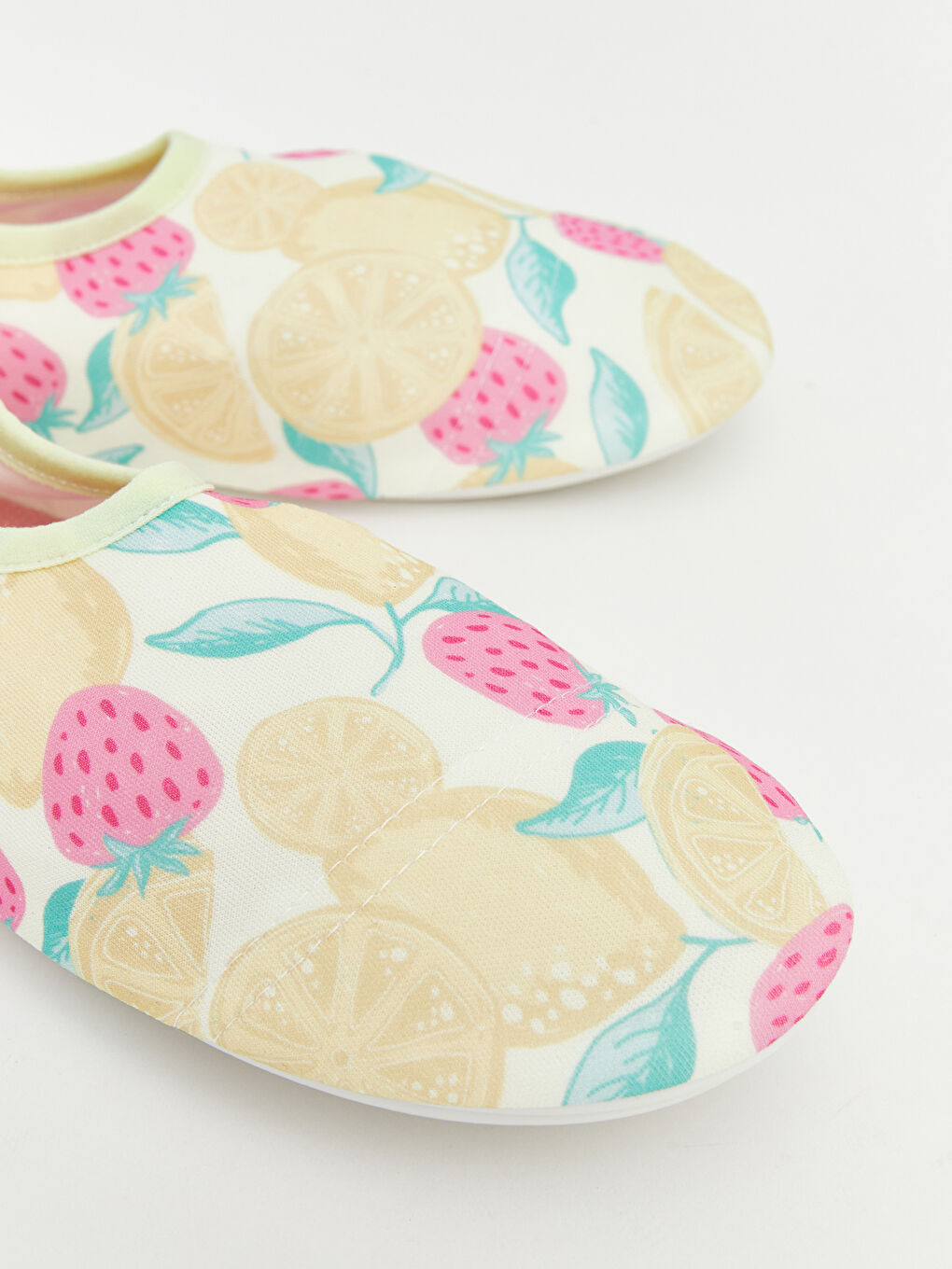 Sarı Meyve Desenli Kız Çocuk Deniz Ayakkabısı-2