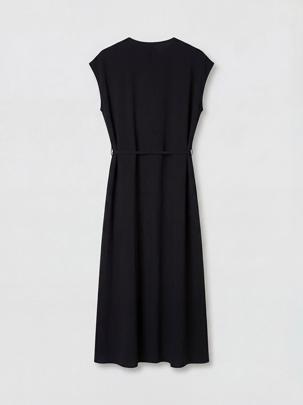 Žena CRNA haljina-5