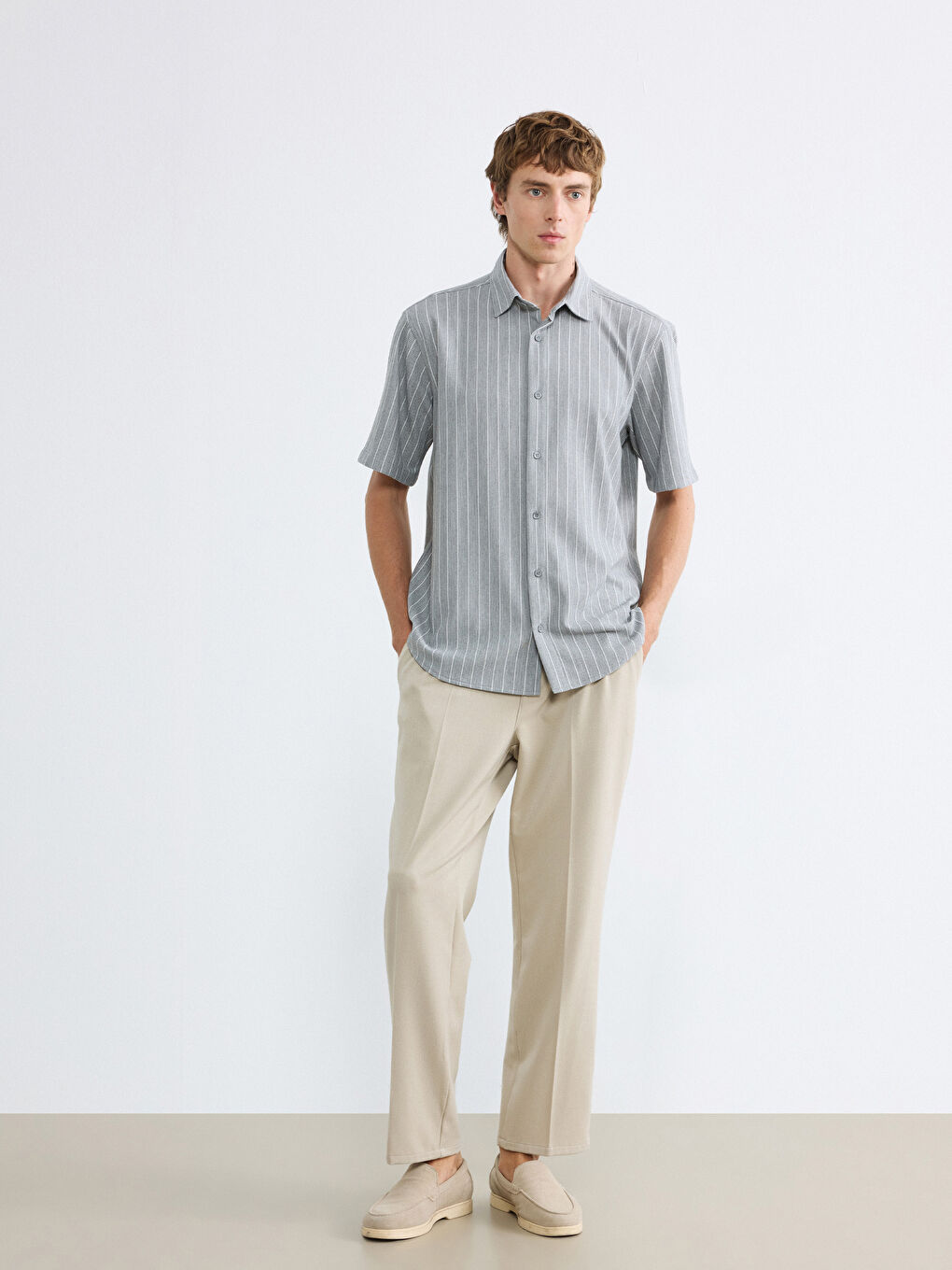 Gri Regular Fit Çizgili Erkek Gömlek-1