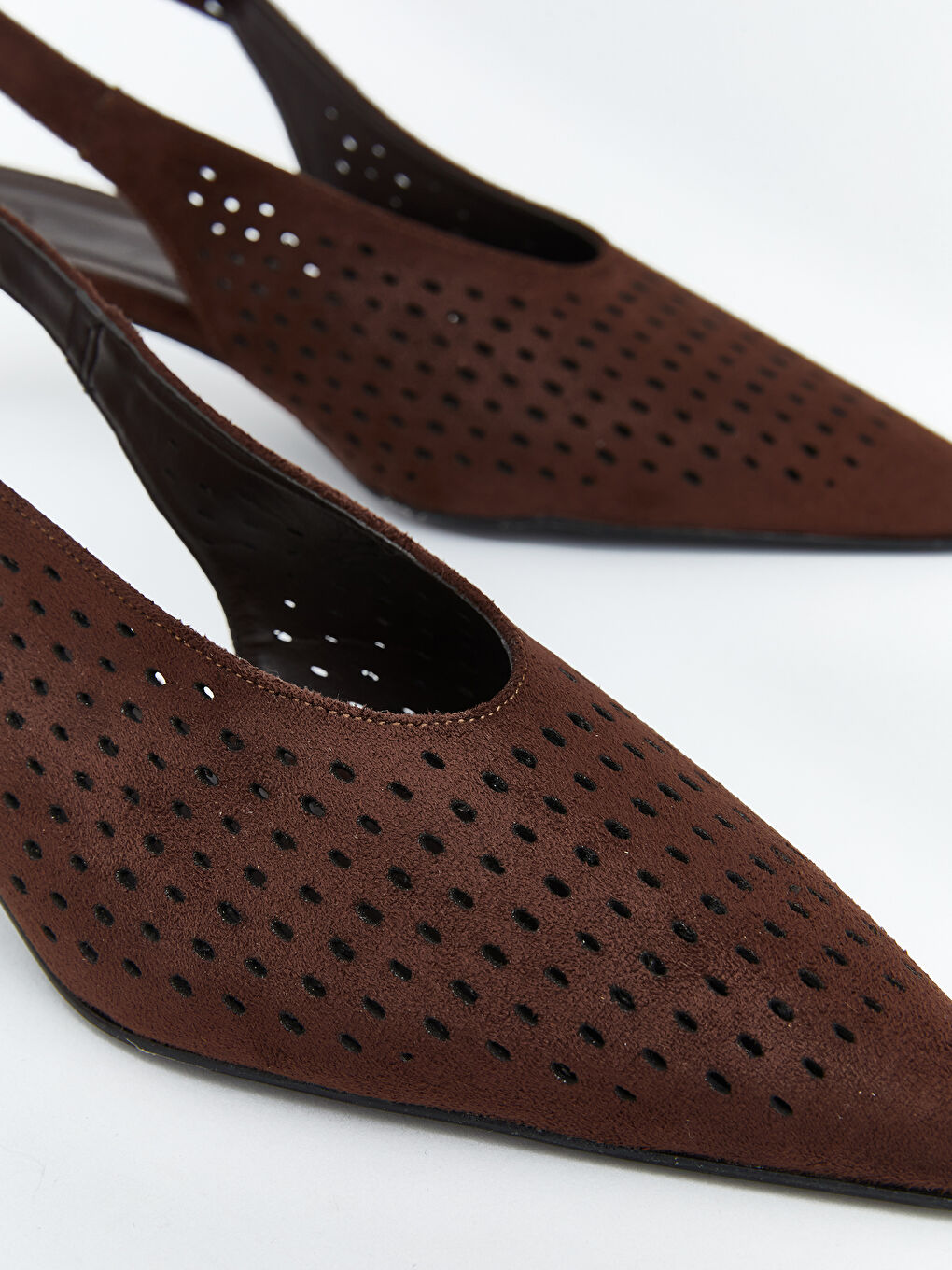 Kahverengi Sivri Burun Kadın Topuklu Ayakkabı-2