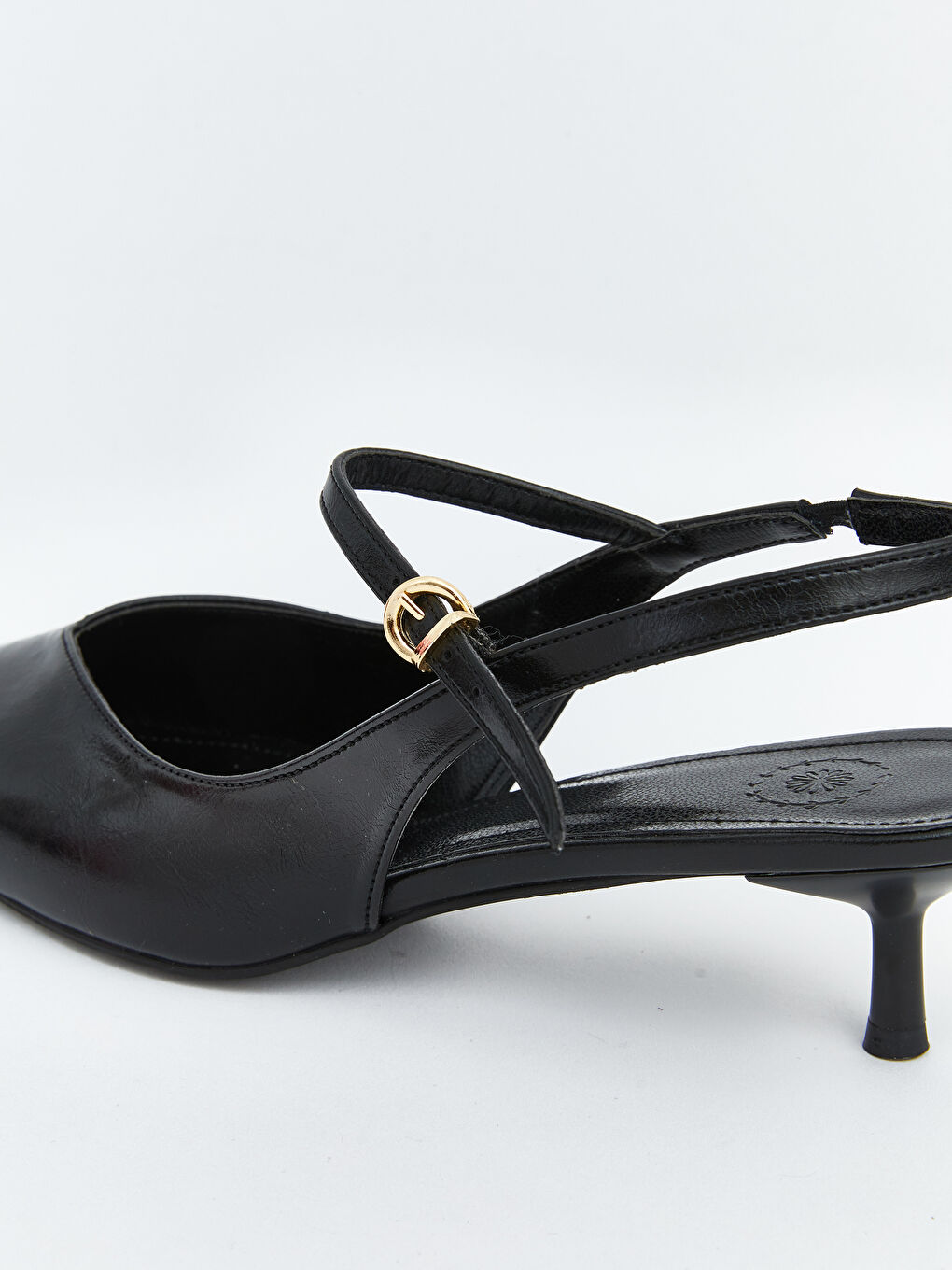 Siyah Sivri Burun Kadın Topuklu Ayakkabı-4