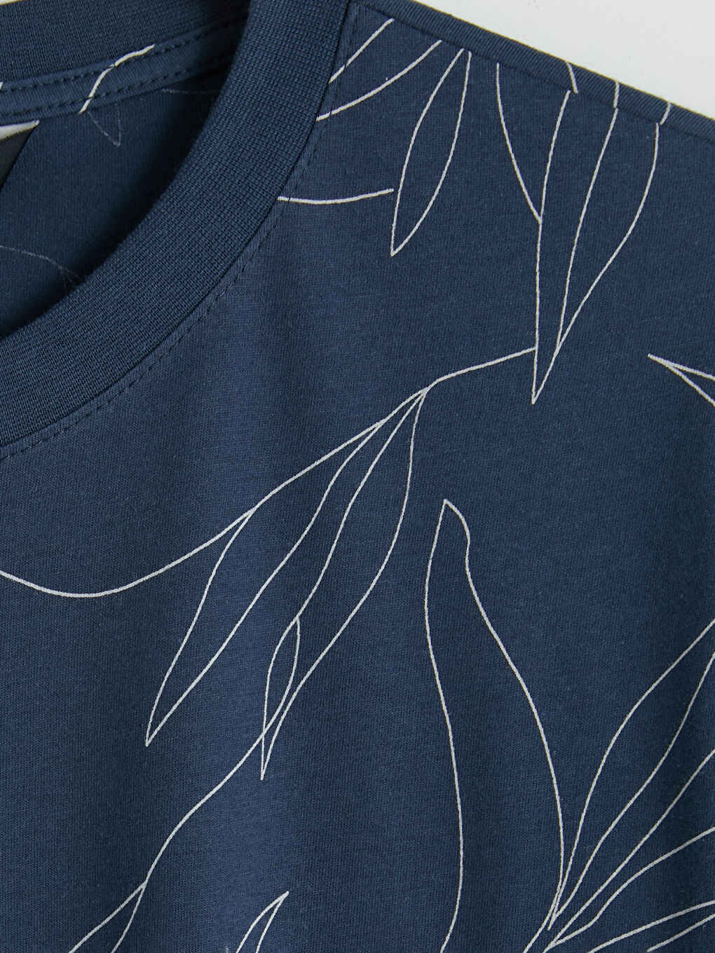 Lacivert Bisiklet Yaka Desenli Erkek Tişört-2