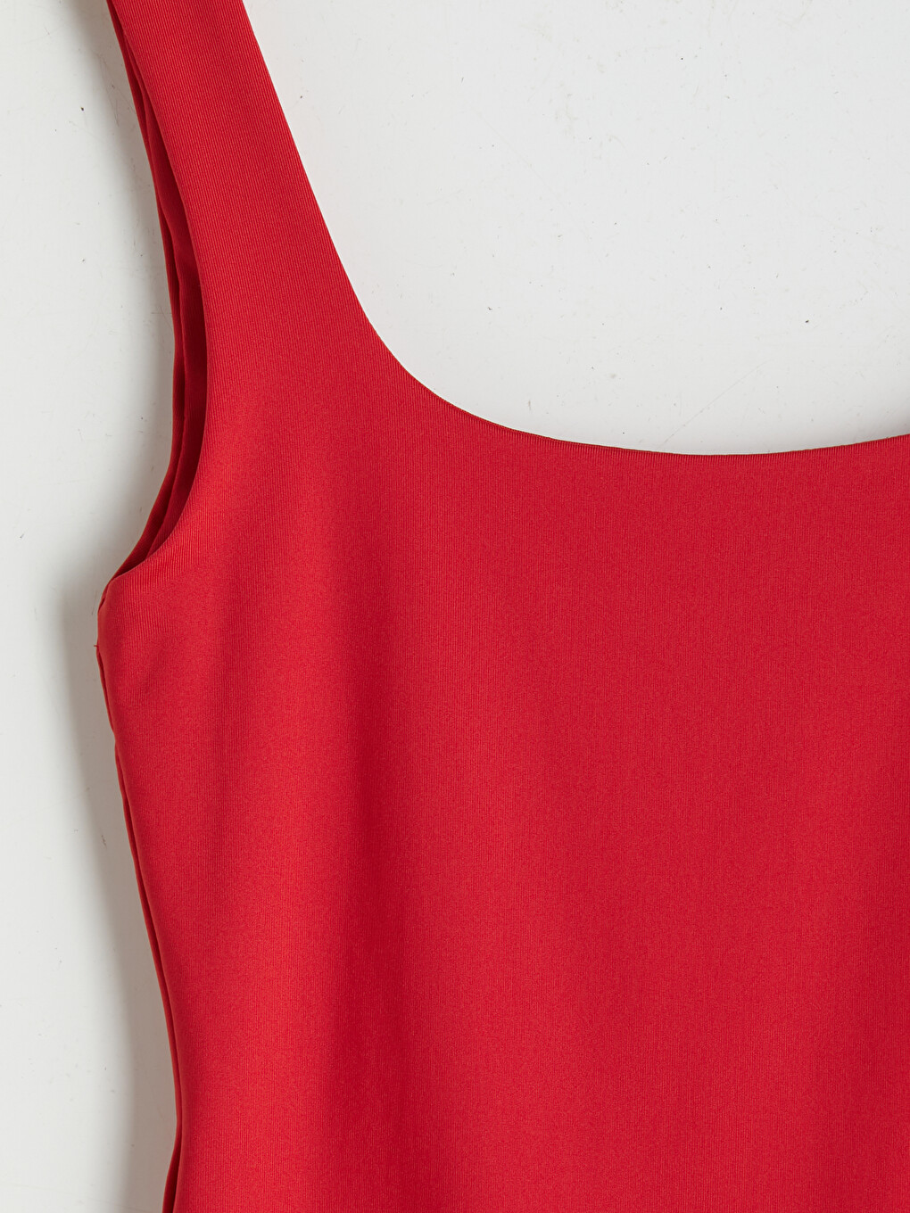 Kırmızı Kare Yaka Kadın Bodysuit-2