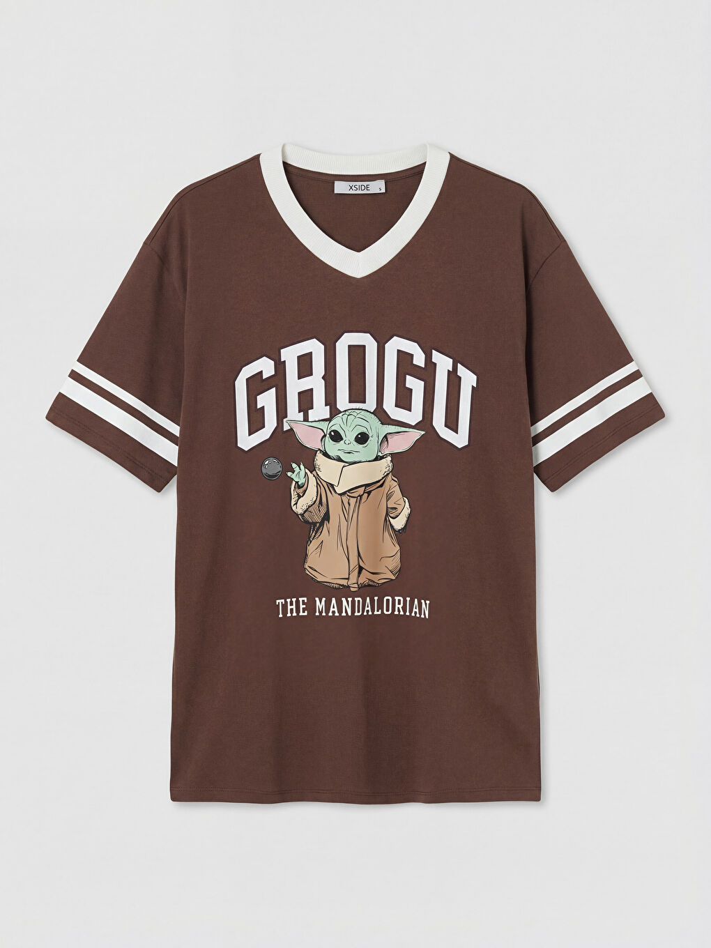 Kahverengi Grogu Baskılı Oversize Kadın Tişört