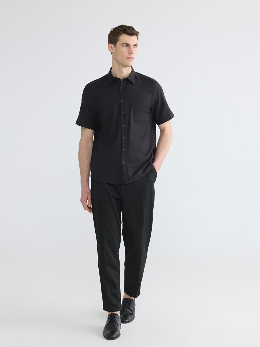 Siyah Regular Fit Erkek Dokulu Gömlek-1